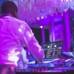TOP Musikprogramm mit DJ Thorsten oder Patrick in der Kaminbar der Harzhöhe