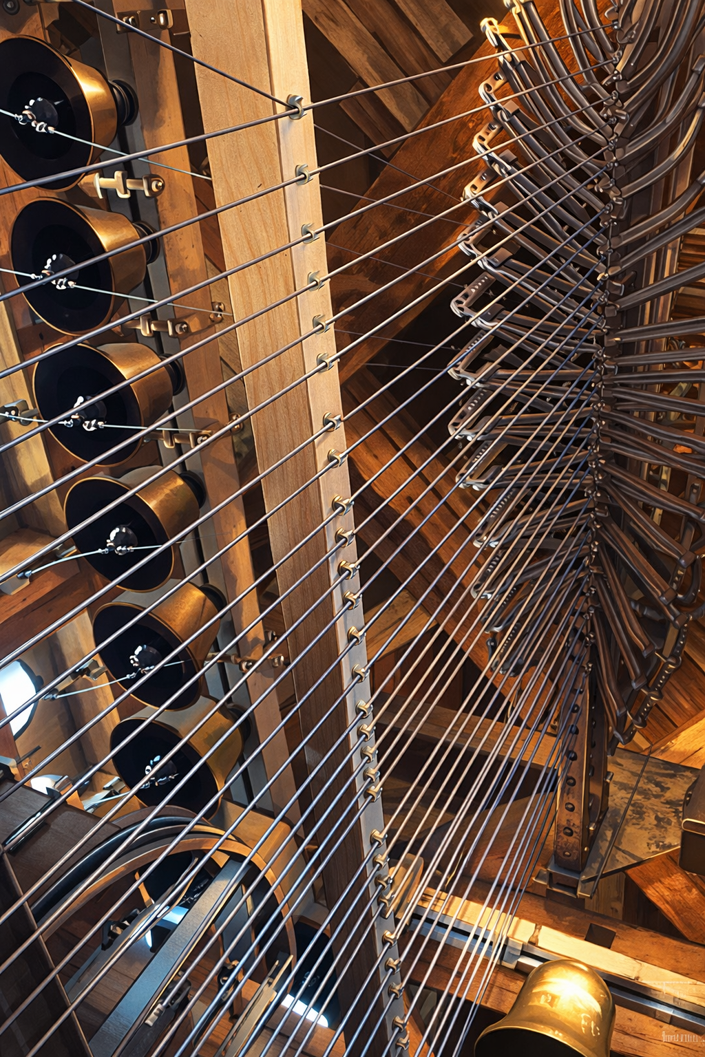 Live-Spiel auf dem großen Turmglockenspiel (Hahnenkleer Carillon)